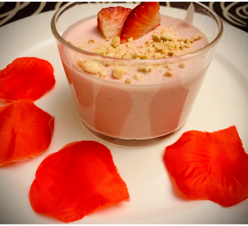 Mousse de chocolate blanco y fresa