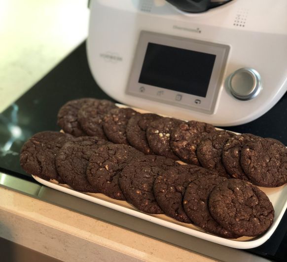 COOKIES DE DOBLE CHOCOLATE / DOUBLE CHOCOLATE CHIP COOKIES