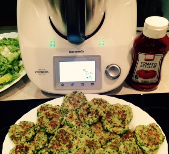 HAMBURGUESAS DE PESCADO, ESPINACAS Y CILANTRO